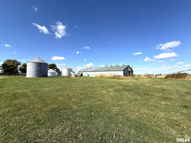 $264,500 | 2260 Knox Road 600 East, Wataga, IL 61488