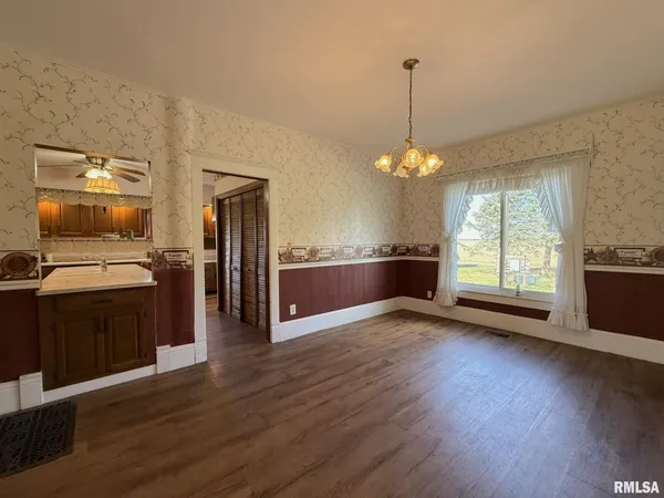 $254,900 | 2260 Knox Road 600 East, Wataga, IL 61488