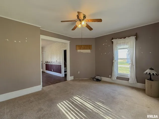 $264,500 | 2260 Knox Road 600 East, Wataga, IL 61488