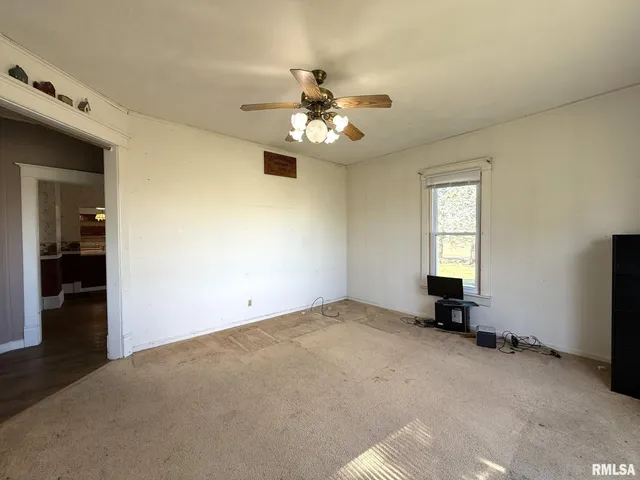 $264,500 | 2260 Knox Road 600 East, Wataga, IL 61488