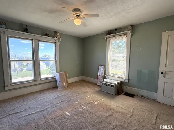 $254,900 | 2260 Knox Road 600 East, Wataga, IL 61488