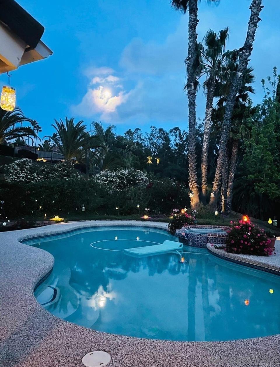 1033 Summit Trail Escondido, CA 92025 - Photo 14 of 73