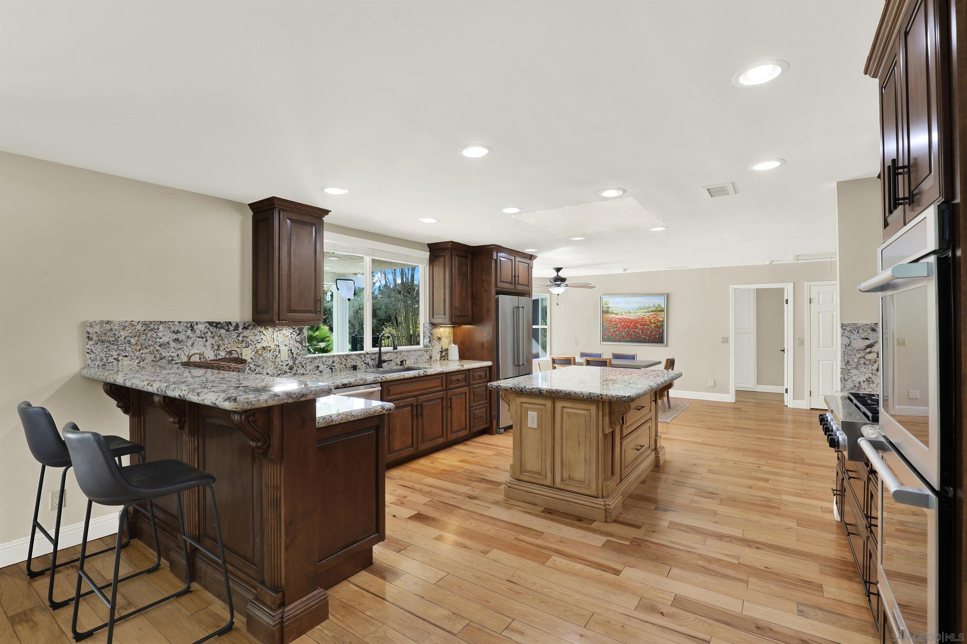 1033 Summit Trail Escondido, CA 92025 - Photo 28 of 73