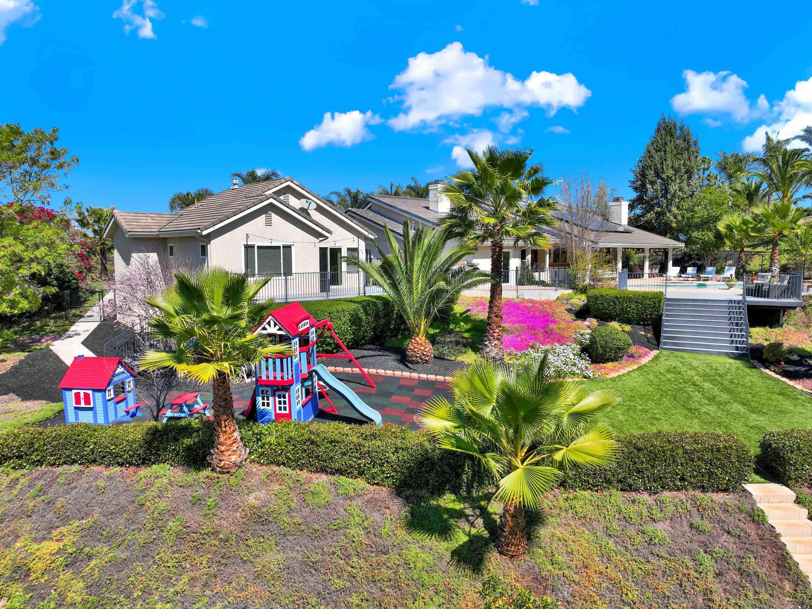 1033 Summit Trail Escondido, CA 92025 - Photo 8 of 73