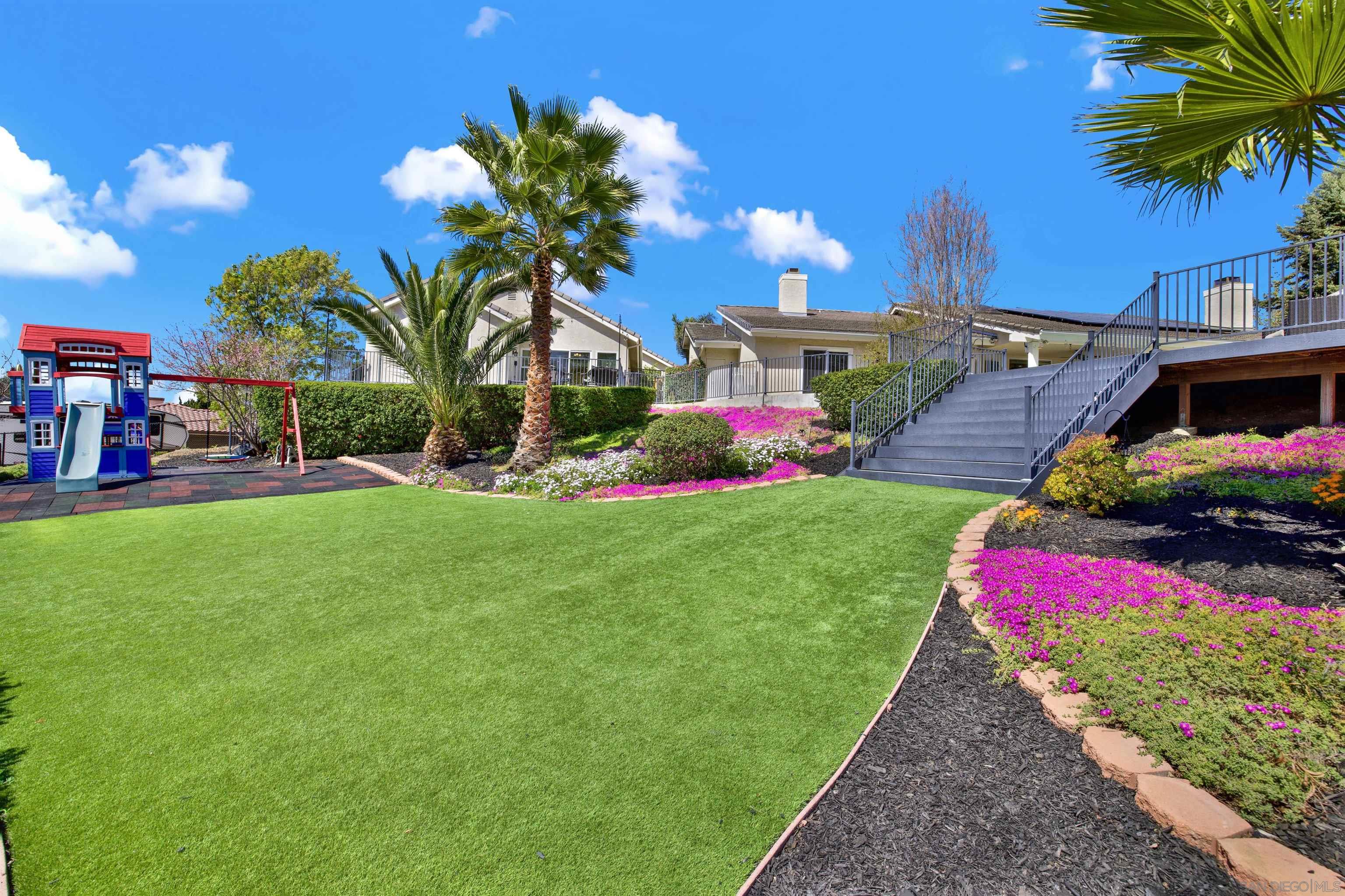 1033 Summit Trail Escondido, CA 92025 - Photo 9 of 73