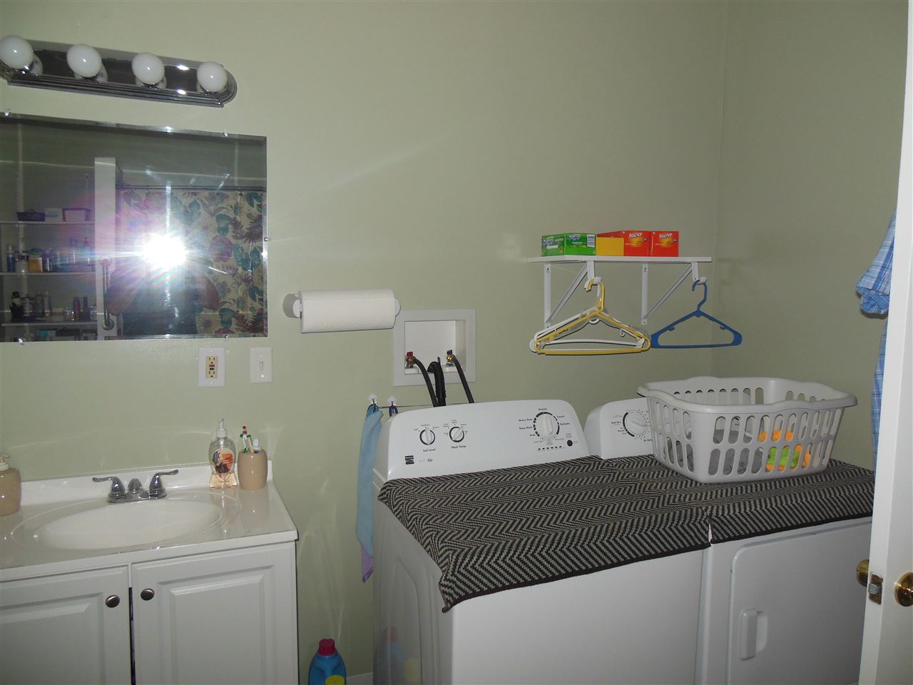 102 Walnut Street Butler, IN 46721 - Photo 7 of 14