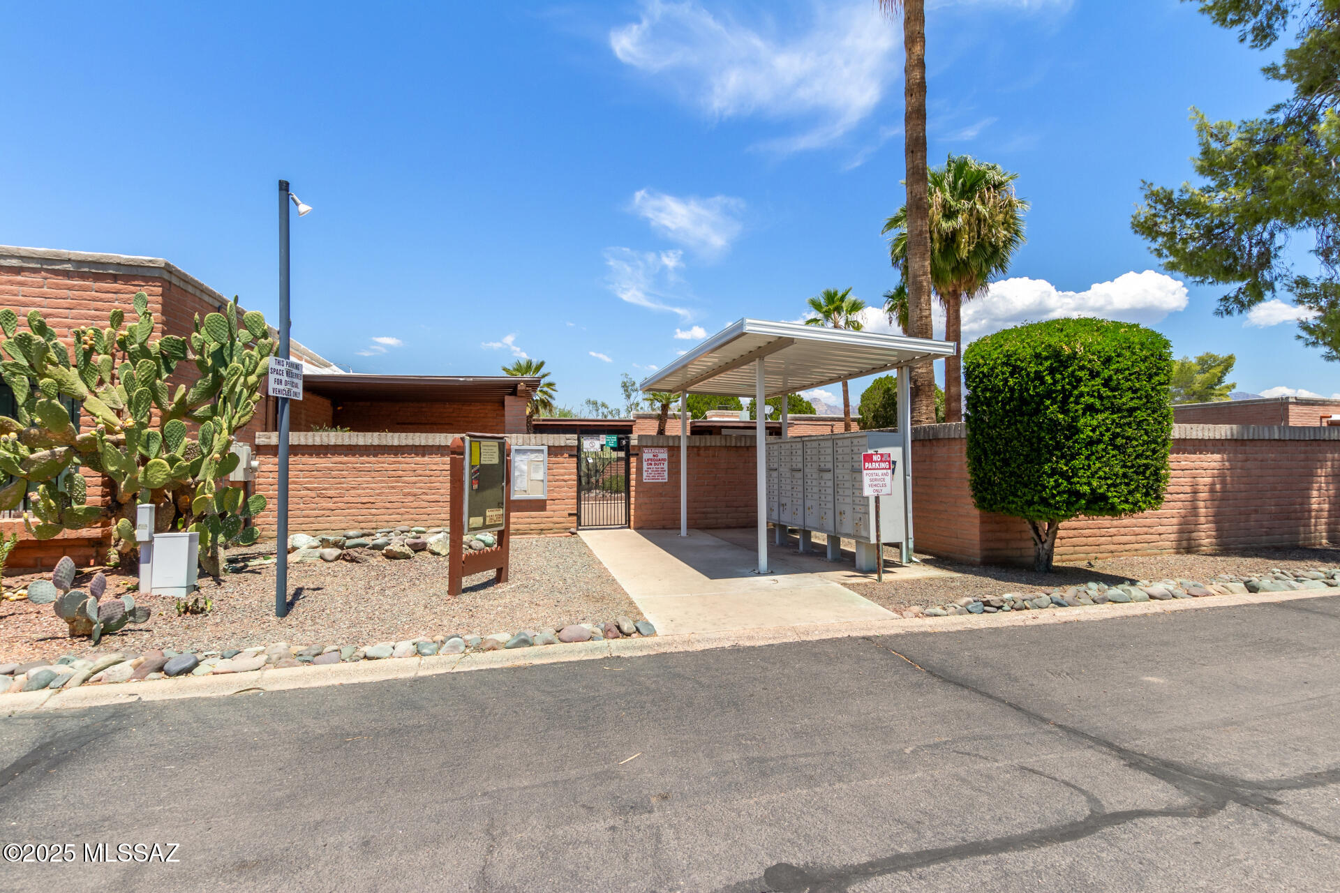 288 East Root Way Tucson, AZ 85705 - Photo 30 of 34