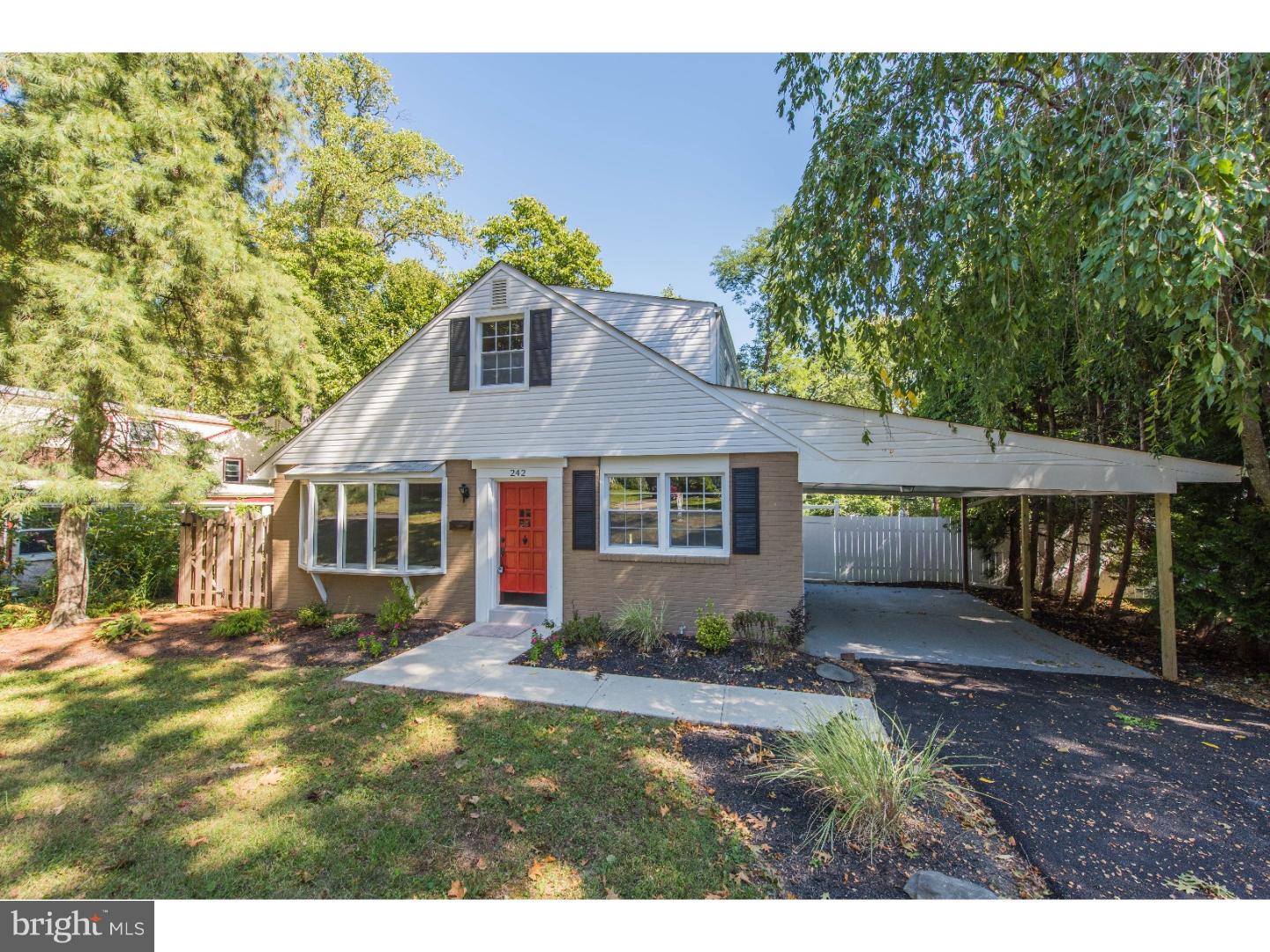 242 Buckboard Road Willow Grove, PA 19090 - Photo 2 of 23 Gallery Image 2