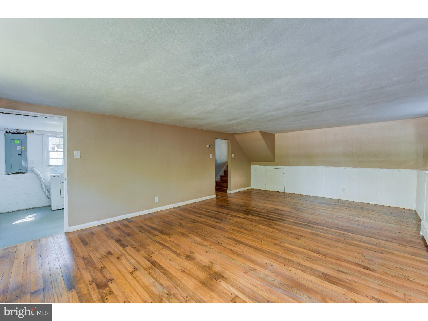 242 Buckboard Road Willow Grove, PA 19090 - Photo 11 of 23 Gallery Image 11