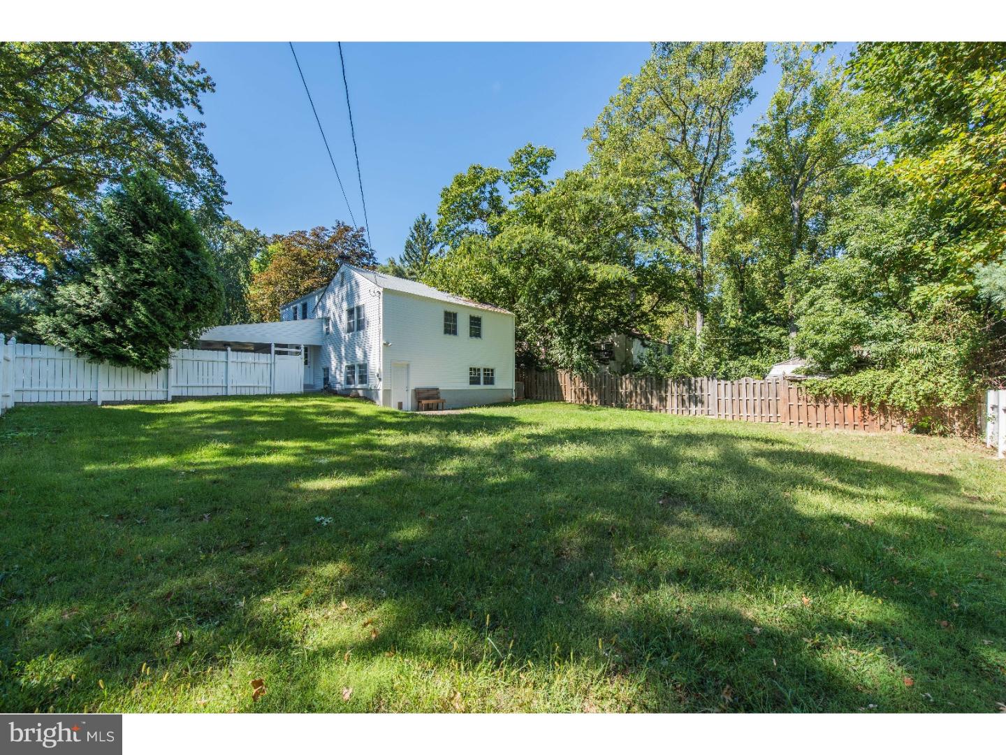 242 Buckboard Road Willow Grove, PA 19090 - Photo 4 of 23 Gallery Image 4