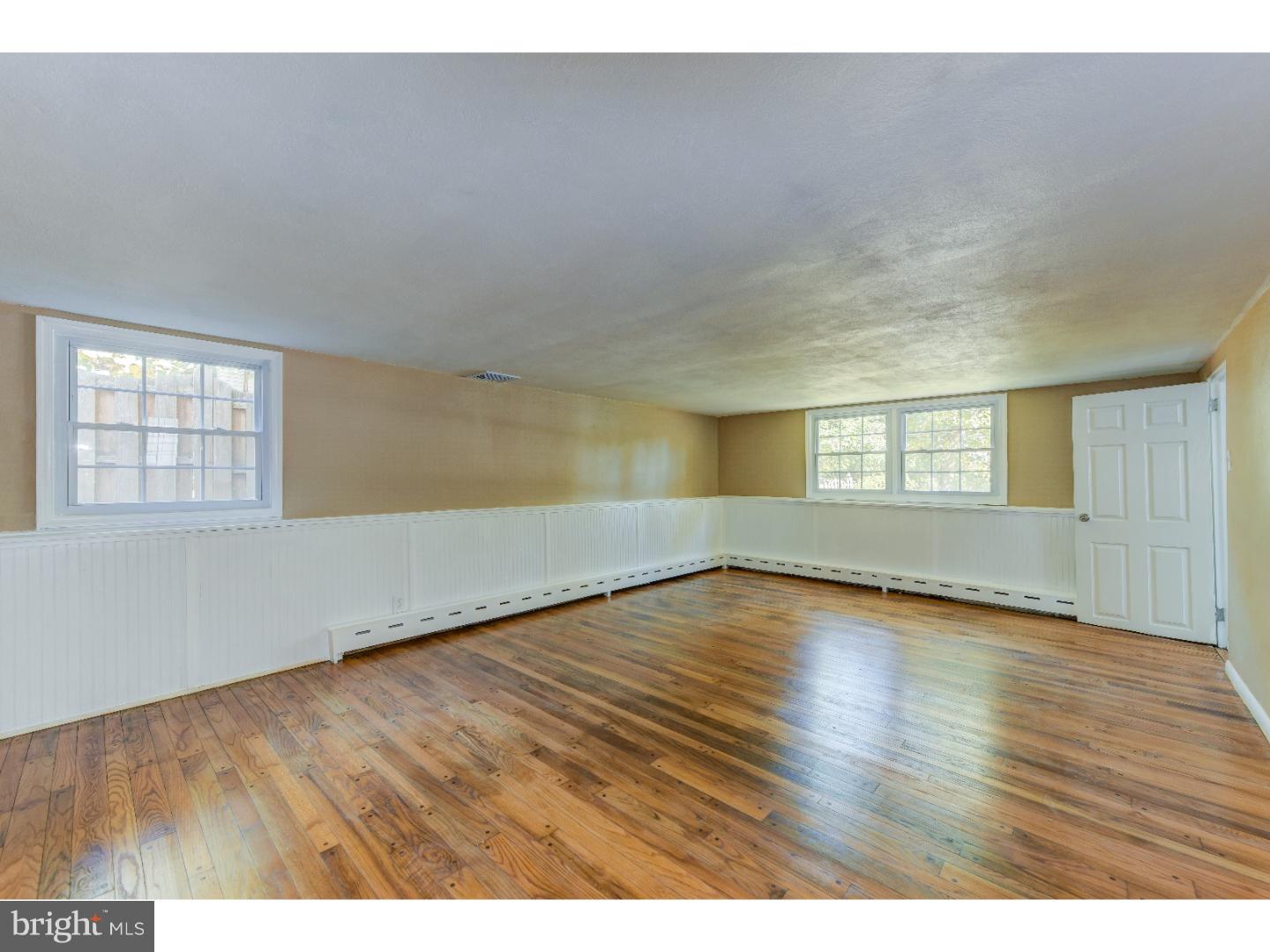 242 Buckboard Road Willow Grove, PA 19090 - Photo 10 of 23 Gallery Image 10