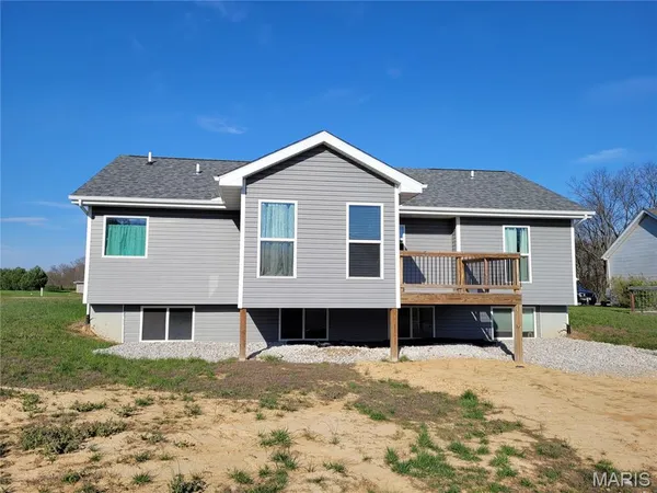 $349,900 | 1134 Redwing Court, Grafton, IL 62037