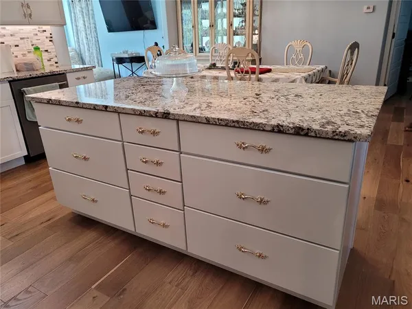 $349,900 | 1134 Redwing Court, Grafton, IL 62037