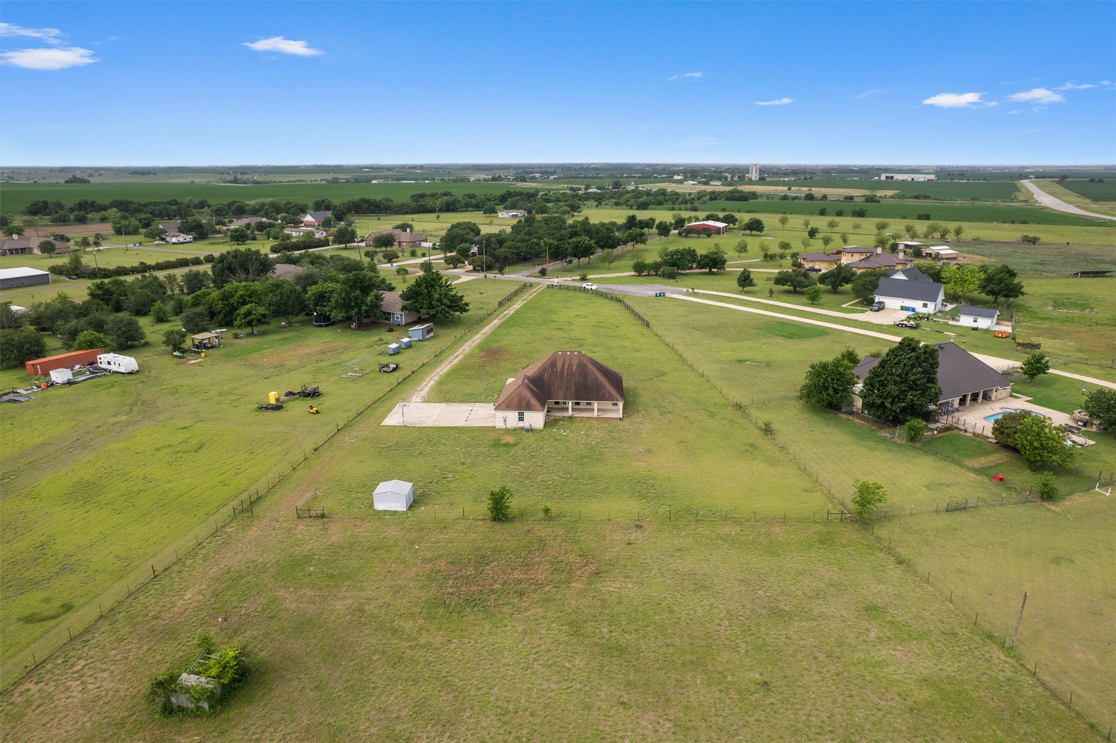 130 Cotton Rows Lane Taylor, TX 76574 - Photo 5 of 32 a view of a indoor basketball court