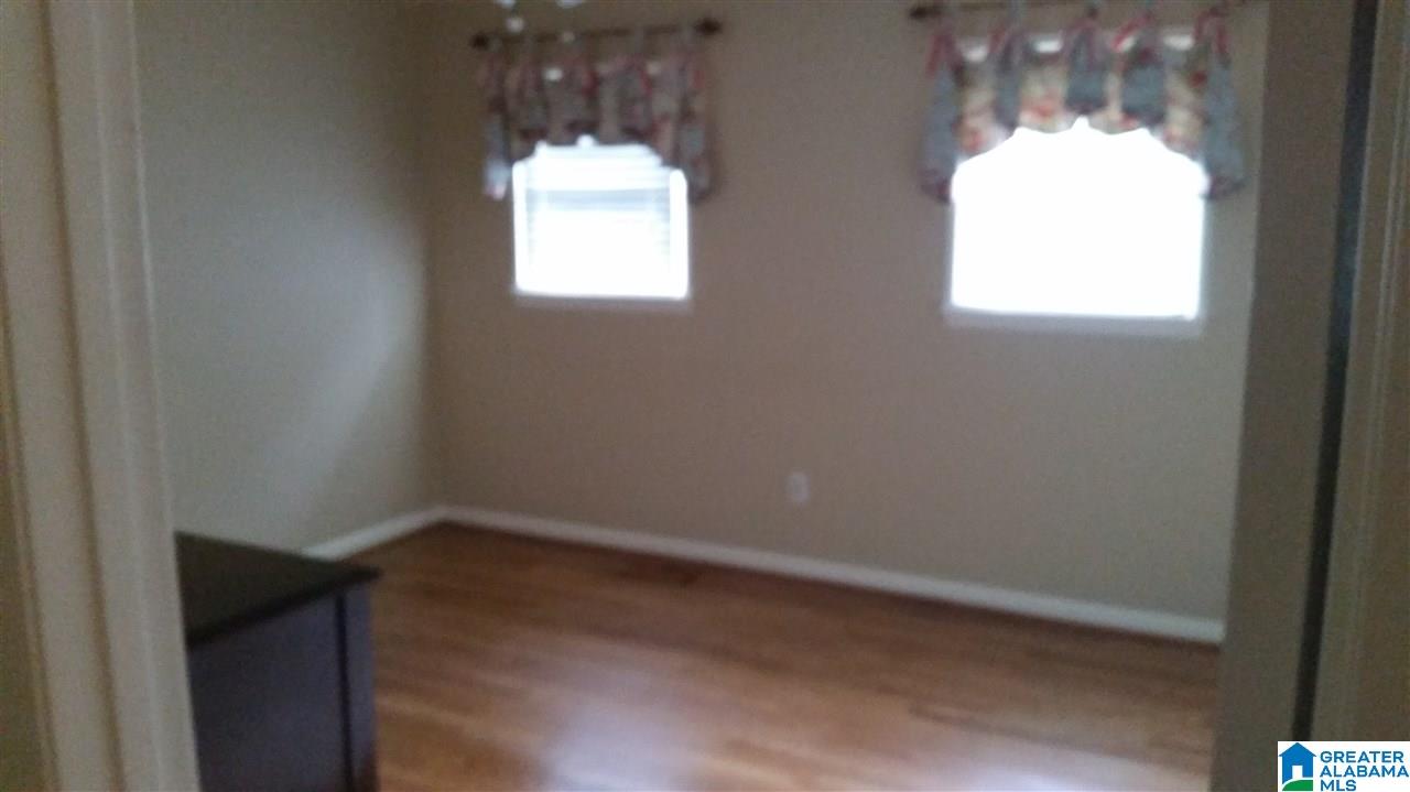 935 5th Avenue Southwest Alabaster, AL 35007 - Photo 7 of 11