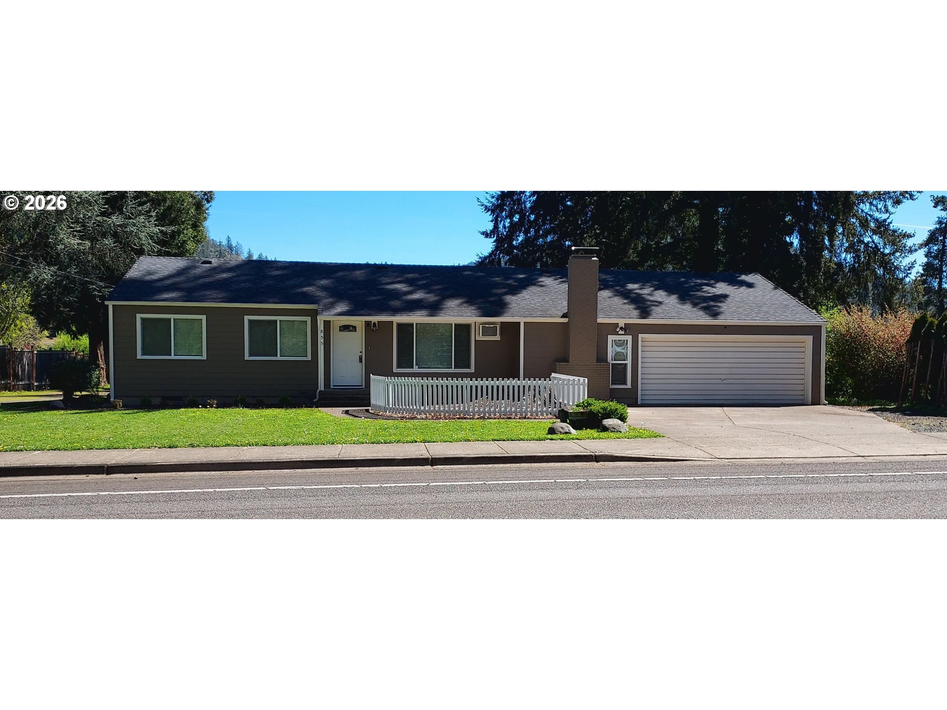 855 South 57th Street Springfield, OR 97478 - Photo 1 of 32