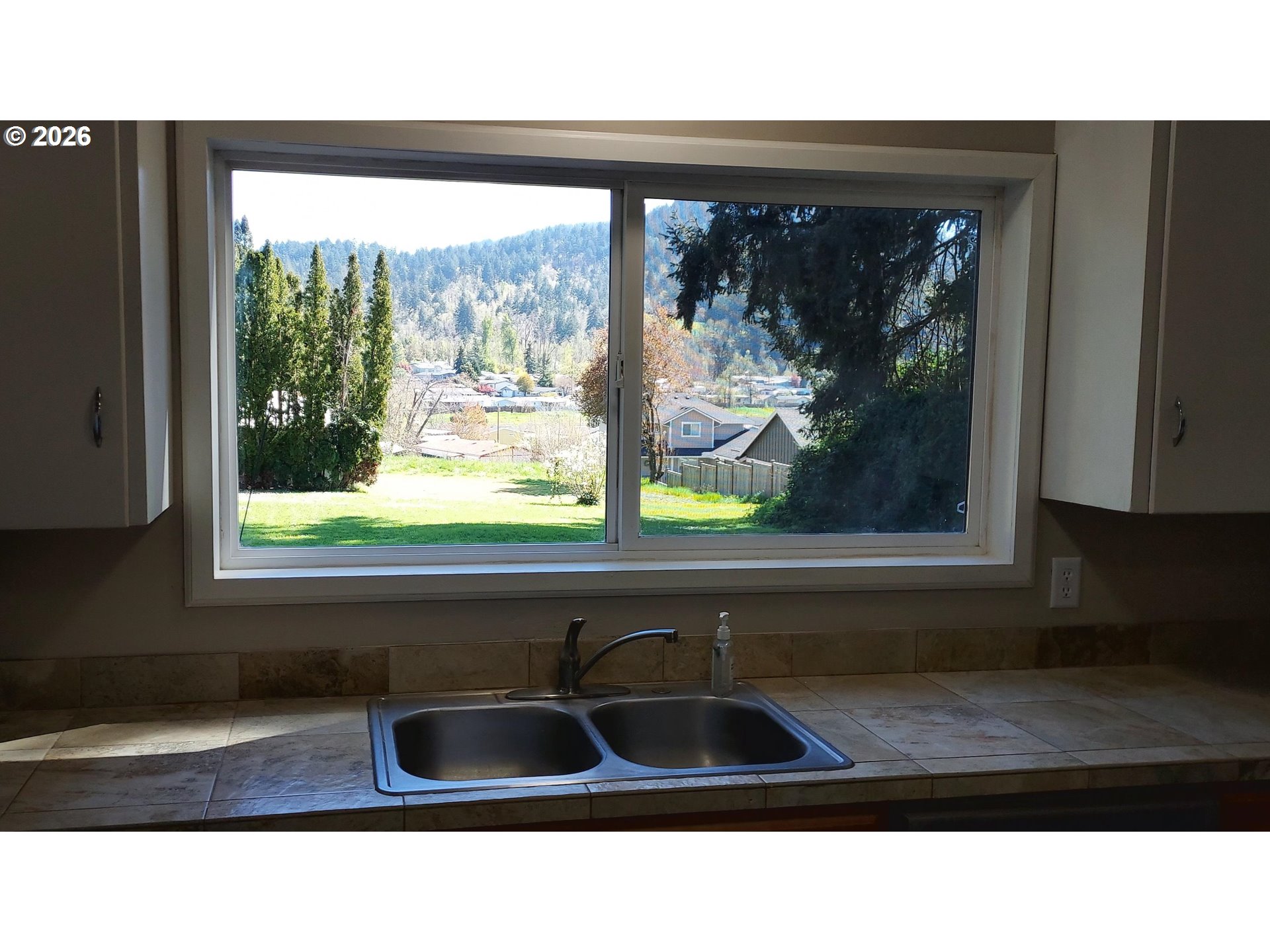 855 South 57th Street Springfield, OR 97478 - Photo 28 of 32