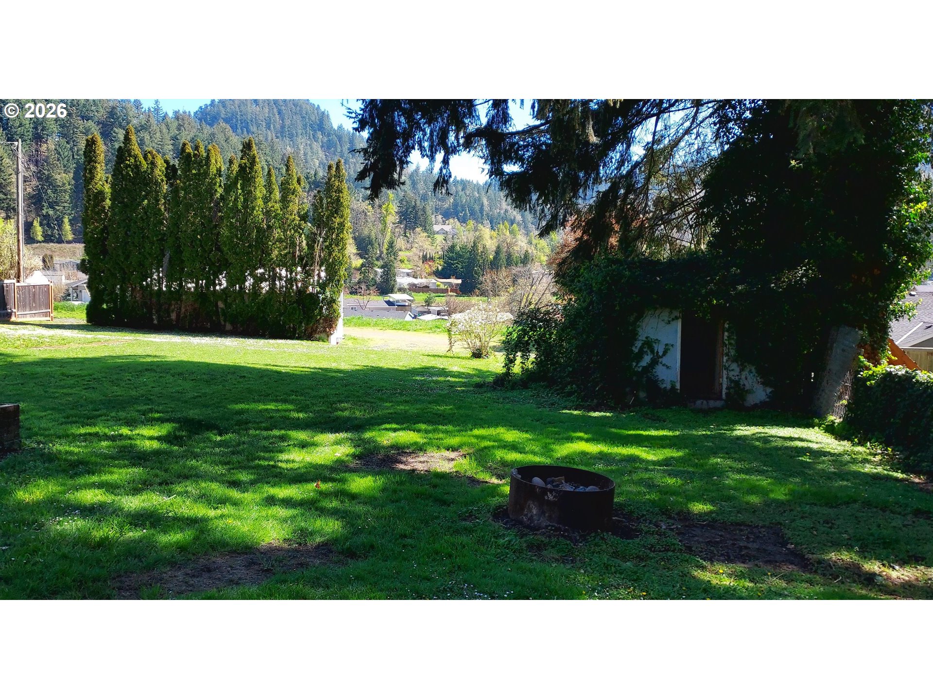 855 South 57th Street Springfield, OR 97478 - Photo 8 of 32