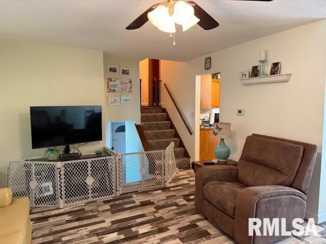 $205,000 | 404 North Maple Street, Christopher, IL 62822