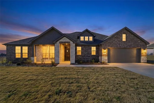 $444,900 | 185 Brandywine Trail, Rhome, TX 76078