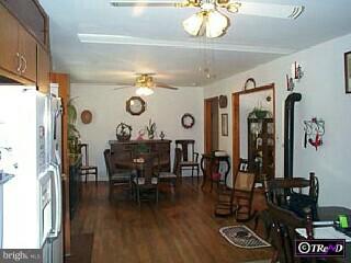 2022 Edgely Road Levittown, PA 19057 - Photo 3 of 6 Gallery Image 3