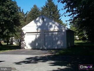 2022 Edgely Road Levittown, PA 19057 - Photo 6 of 6 Gallery Image 6