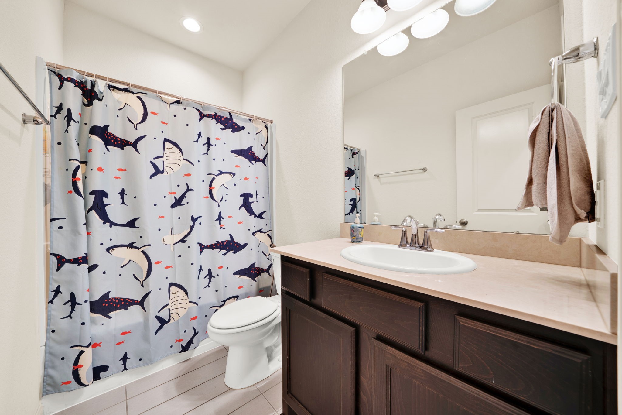 2503 Hagerman Road Conroe, TX 77384 - Photo 27 of 43 Bath room 2