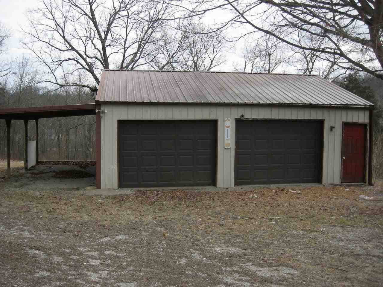 2050 West Fluck Mill Road Bloomington, IN 47403 - Photo 3 of 7
