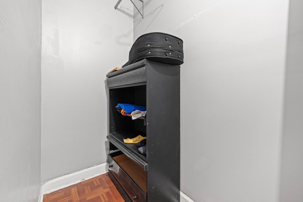 4827 South Throop Street Chicago, IL 60609 - Photo 23 of 34