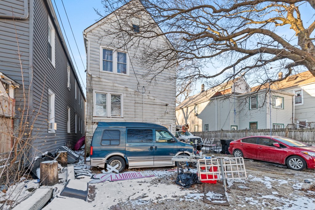 4827 South Throop Street Chicago, IL 60609 - Photo 30 of 34