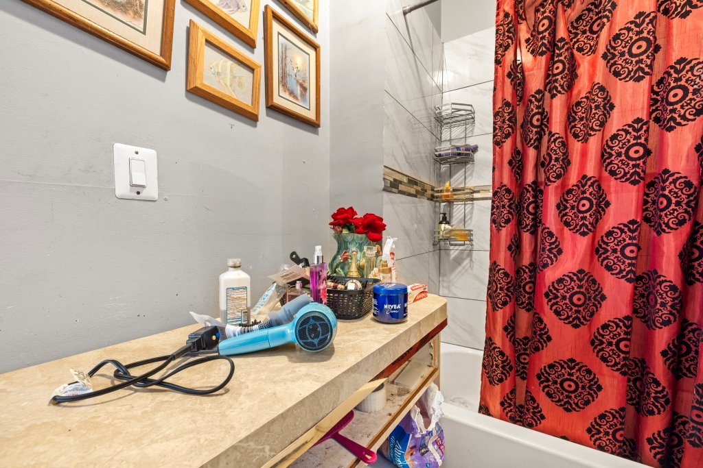 4827 South Throop Street Chicago, IL 60609 - Photo 8 of 34