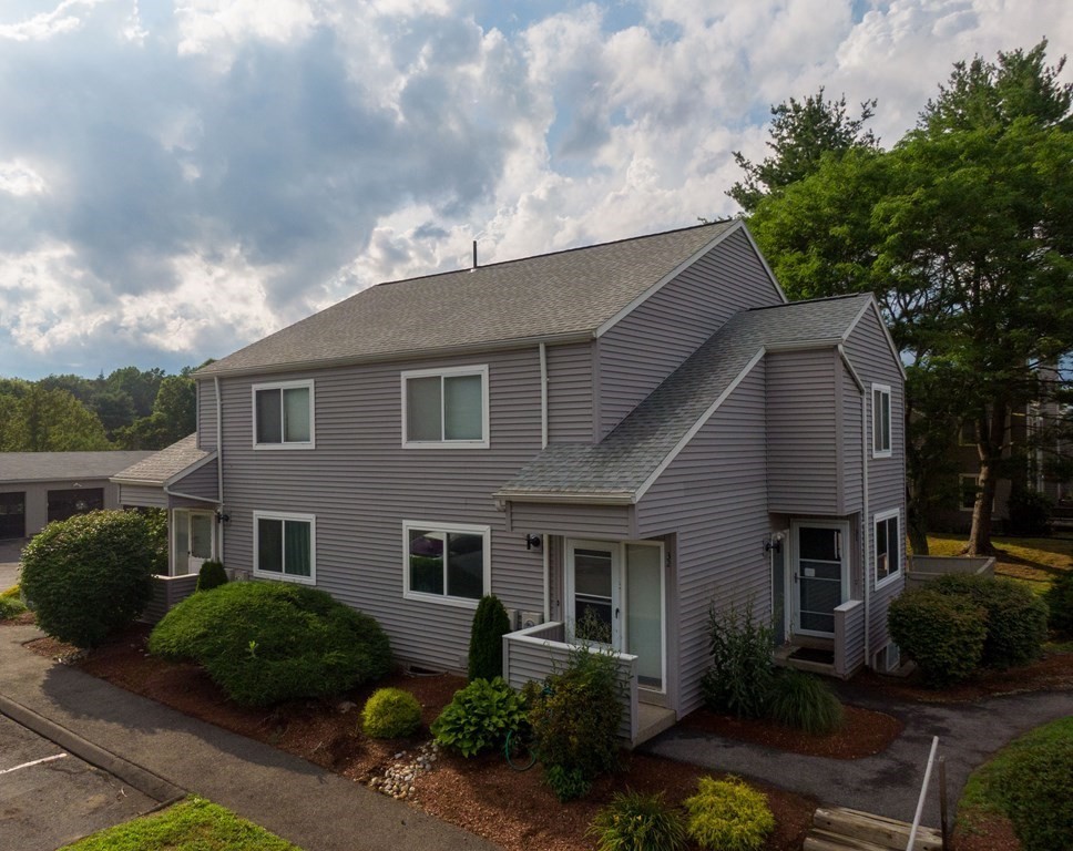 32 Autumn Lane, Unit 32 Amherst, MA 01002 - Photo 1 of 25