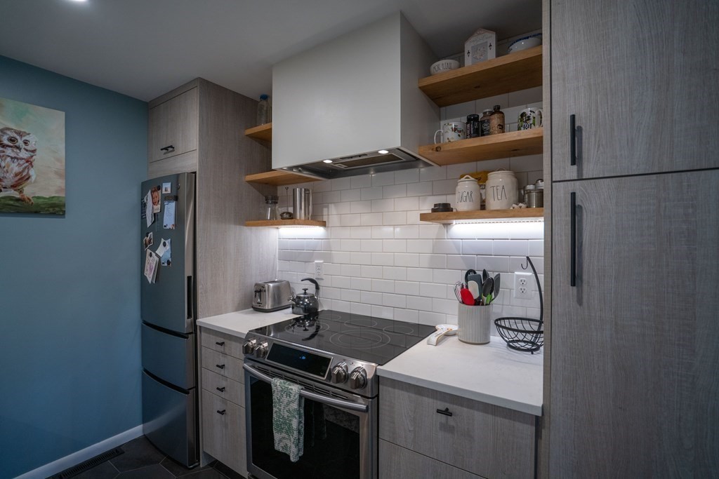 32 Autumn Lane, Unit 32 Amherst, MA 01002 - Photo 5 of 25