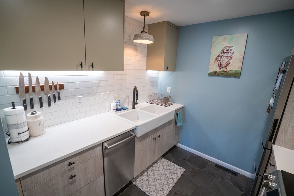 32 Autumn Lane, Unit 32 Amherst, MA 01002 - Photo 6 of 25