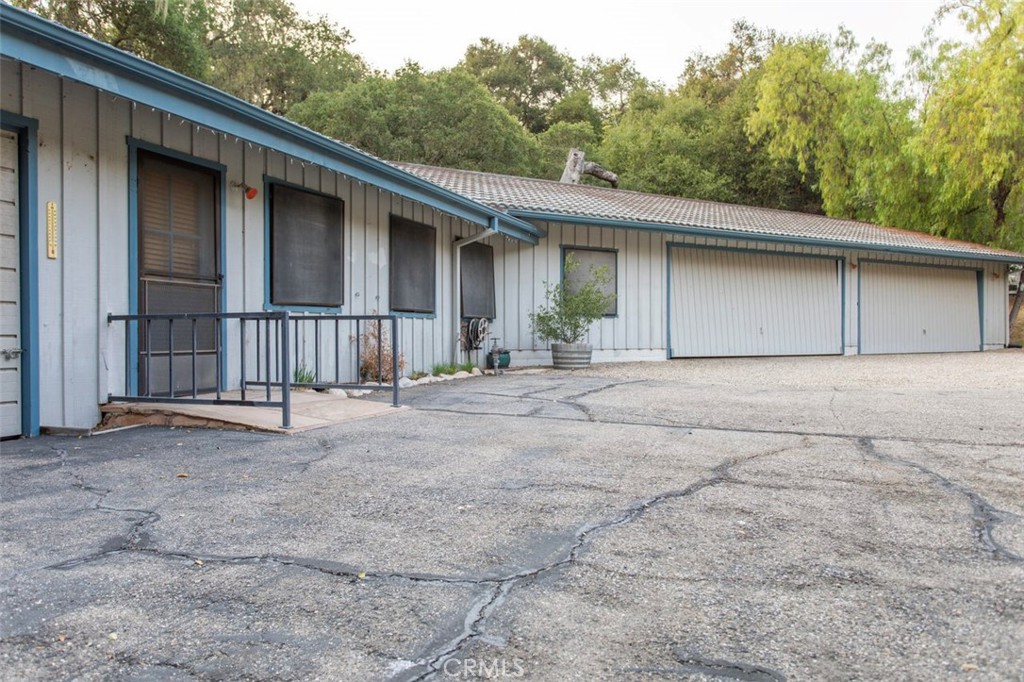 4260 Oak View Road Santa Ynez, CA 93460 - Photo 61 of 75