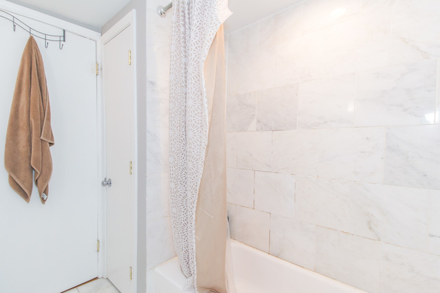 1832 West Addison Street, Unit G Chicago, IL 60613 - Photo 7 of 12