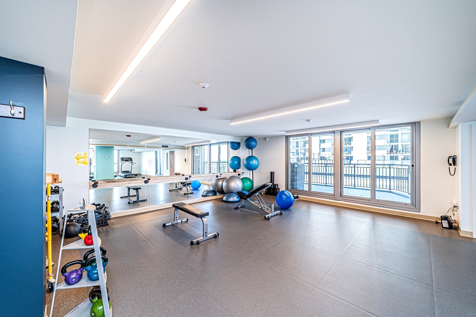 6007 North Sheridan Road, Unit 25E Chicago, IL 60660 - Photo 21 of 29