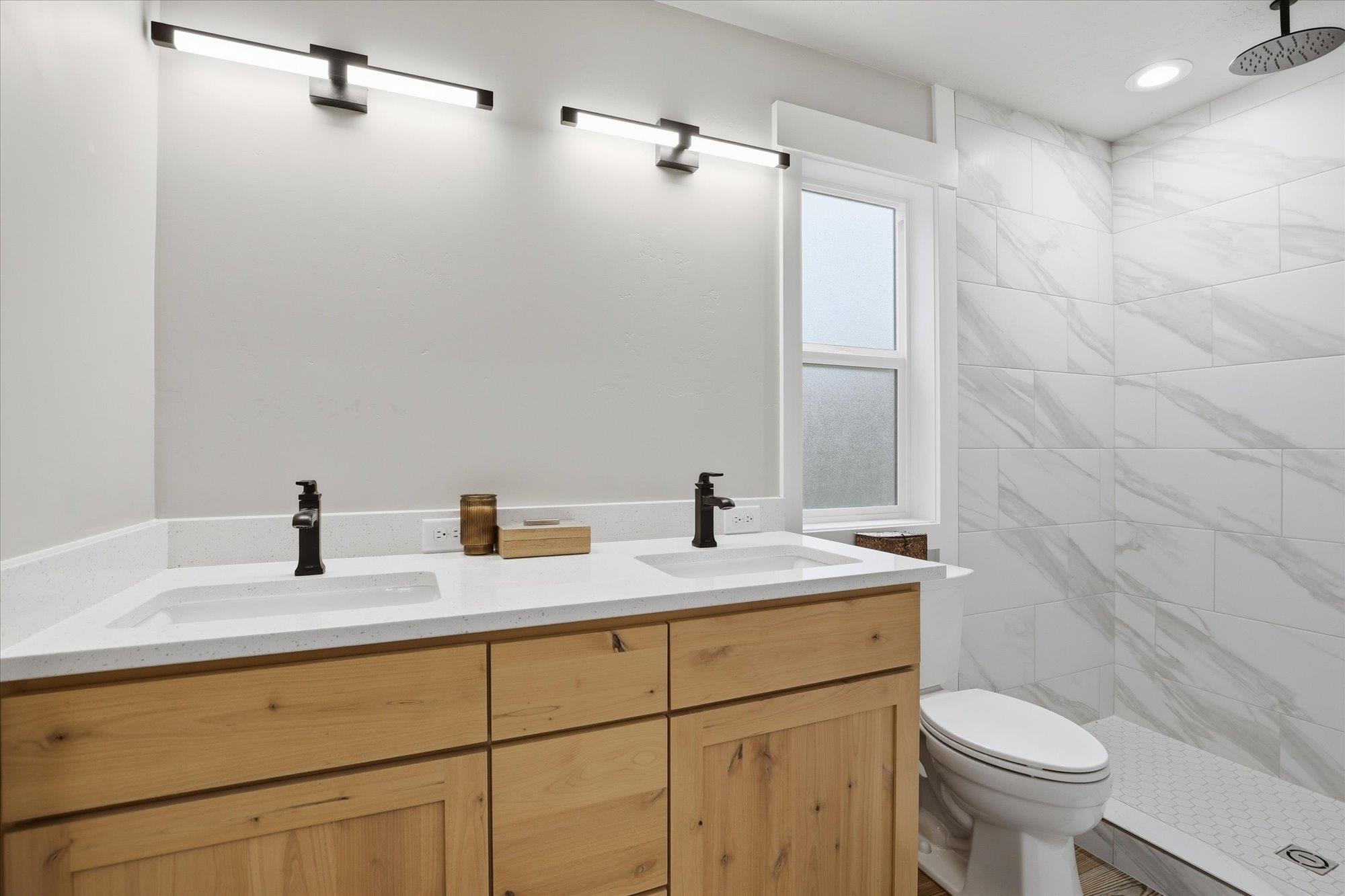 39897 Sunset Bay Road Loon Lake, WA 99148 - Photo 12 of 36