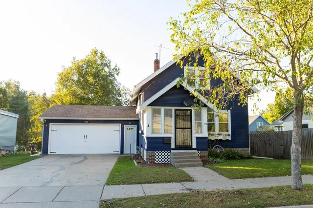 $236,500 | 516 Norwood Street, Red Wing, MN 55066
