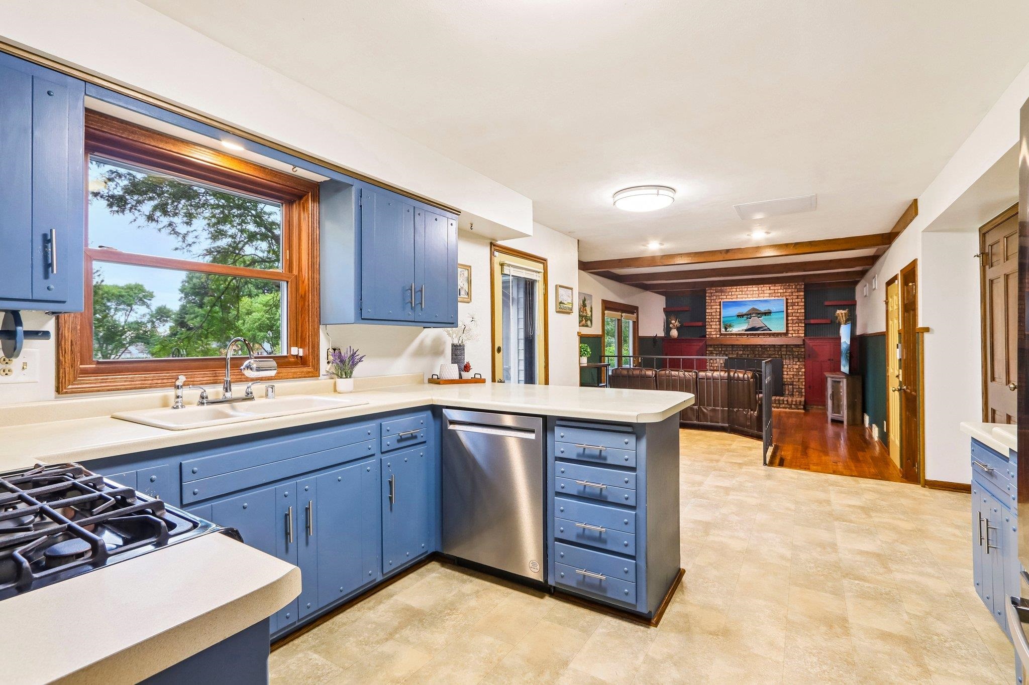 7134 South Hill Road DeForest, WI 53532 - Photo 8 of 29 Gallery Image 8