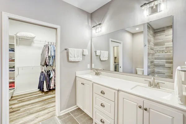 $794,500 | 29311 Kenwood Lane, Chisago City, MN 55013