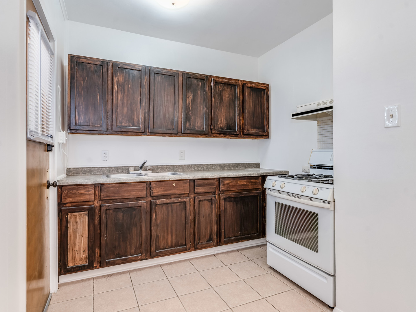 3 East Main Street, Unit 4 Cary, IL 60013 - Photo 11 of 12