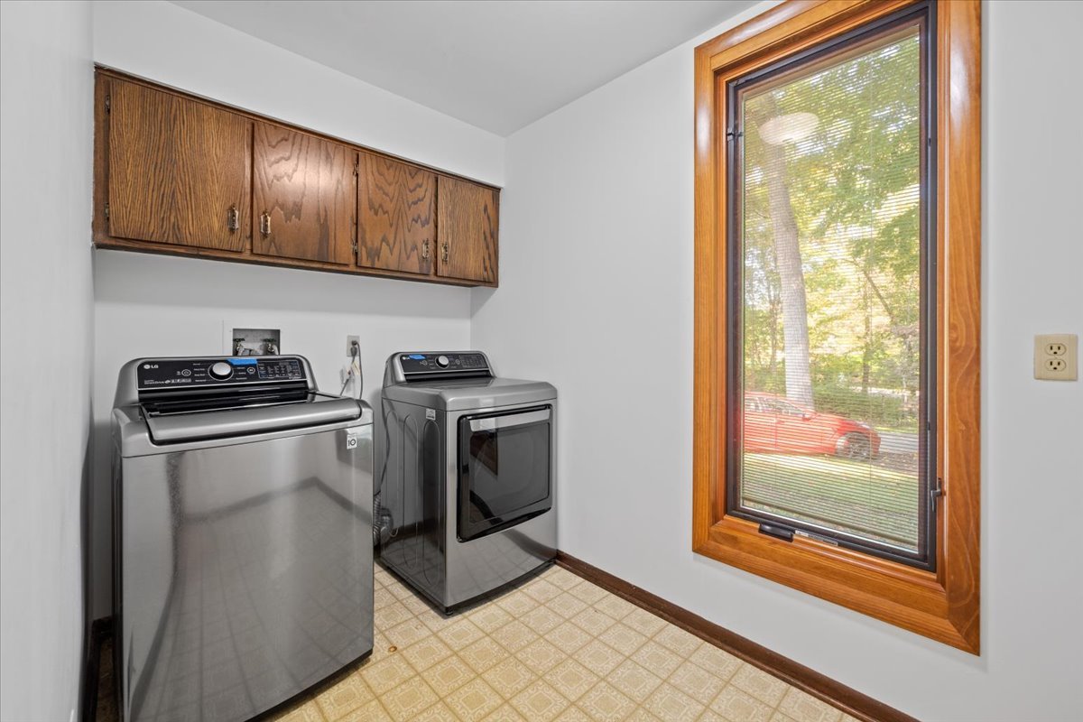 5N380 Ronsu Lane St. Charles, IL 60175 - Photo 25 of 48 a view of a kitchen with washer and dryer