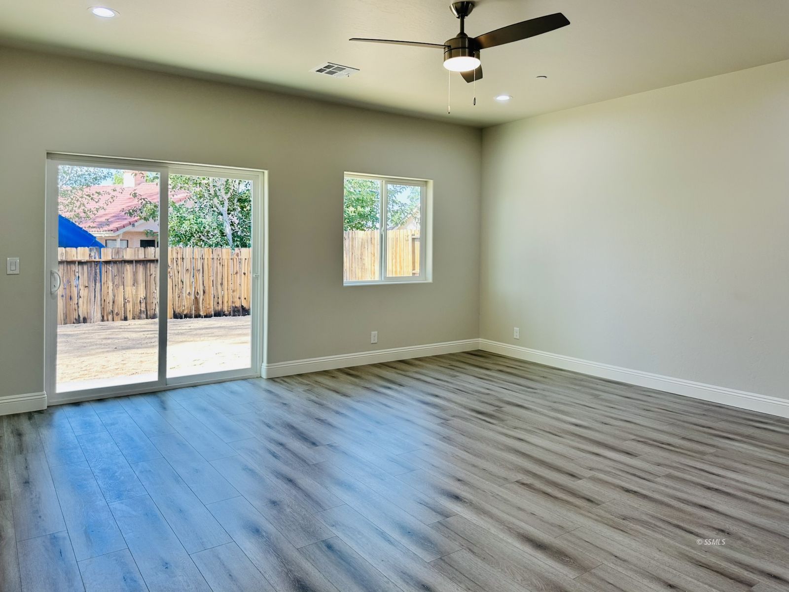 124 Kathy Avenue Ridgecrest, CA 93555 - Photo 12 of 32 Gallery Image 12