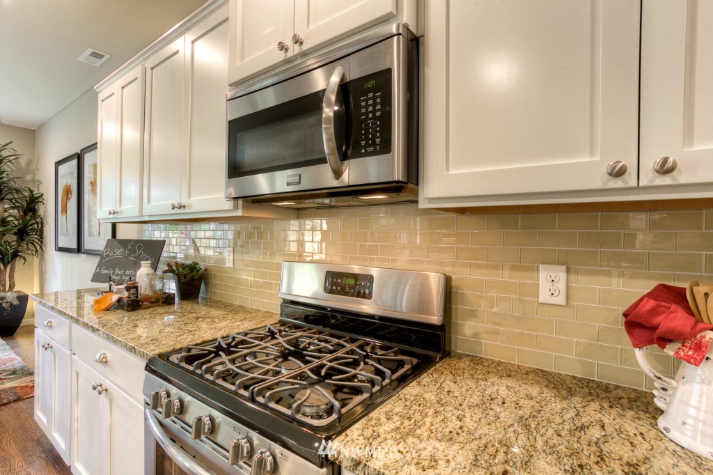 15922 Meridian Drive Southeast, Unit 29 Bothell, WA 98012 - Photo 9 of 24