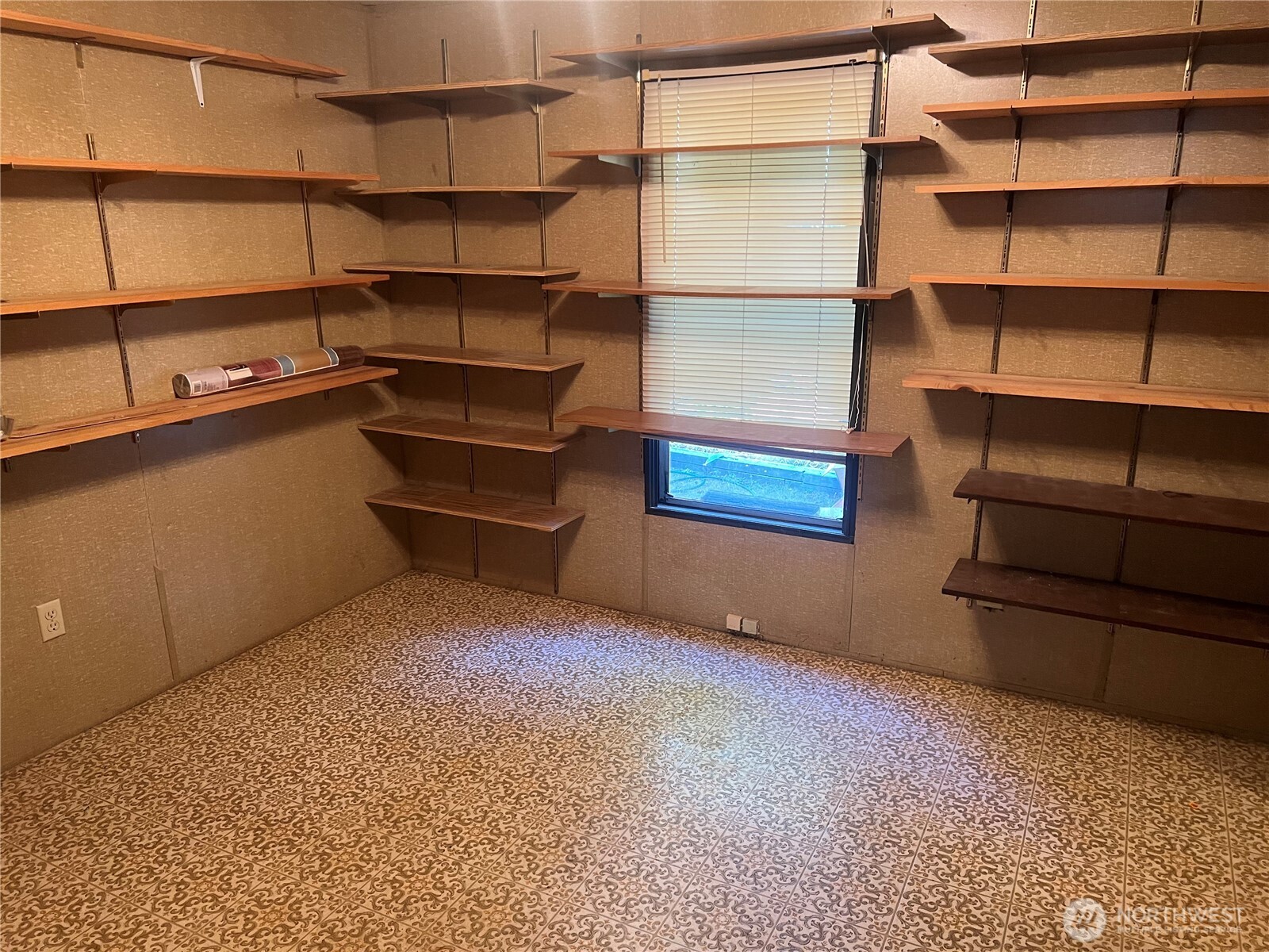 6402 154th Street Northwest, Unit 40 Gig Harbor, WA 98332 - Photo 19 of 23 a view of storage and utility room