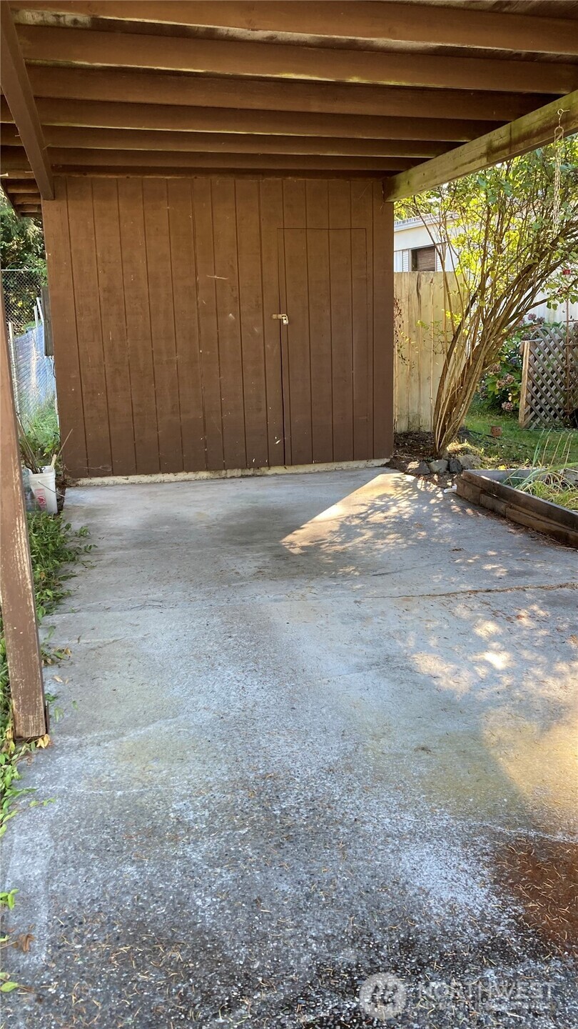 6402 154th Street Northwest, Unit 40 Gig Harbor, WA 98332 - Photo 2 of 23