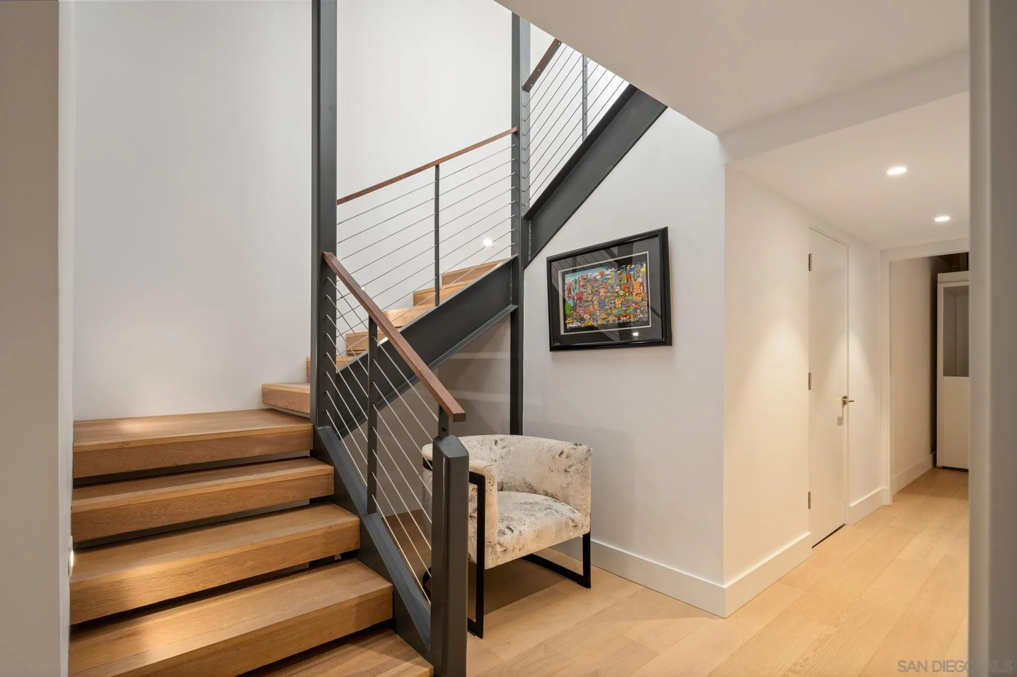 404 Pine Needles Drive Del Mar, CA 92014 - Photo 41 of 71 a view of entryway