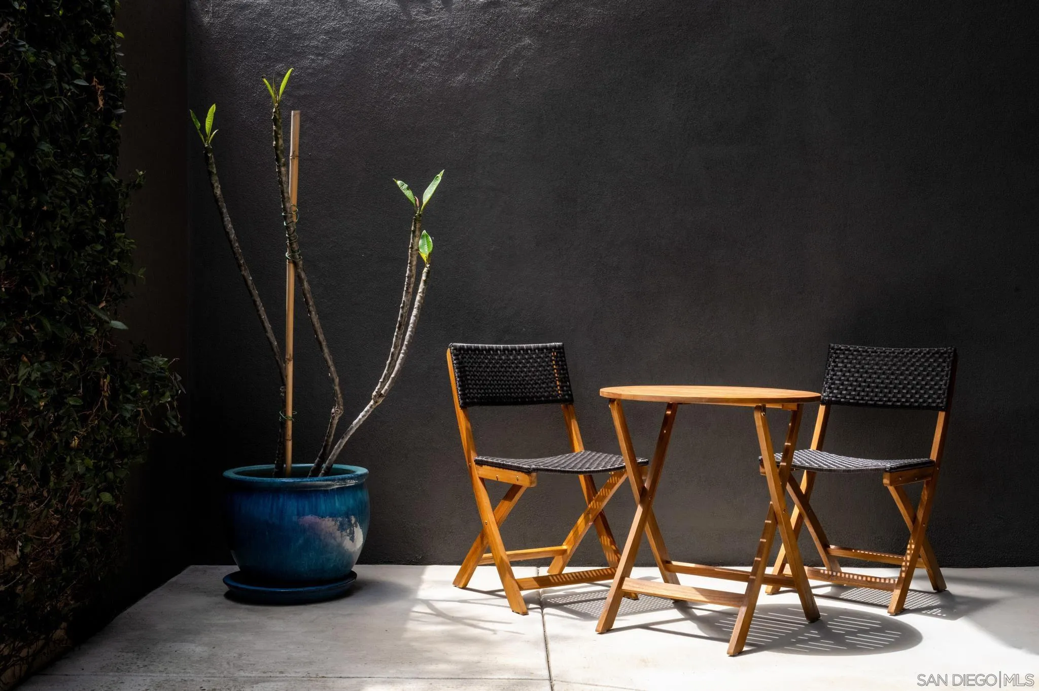 404 Pine Needles Drive Del Mar, CA 92014 - Photo 58 of 71 a view of an outdoor space with seating