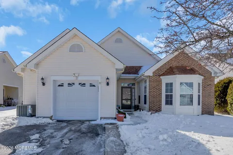 $425,000 | 37 Butler Avenue, Bayville, NJ 08721